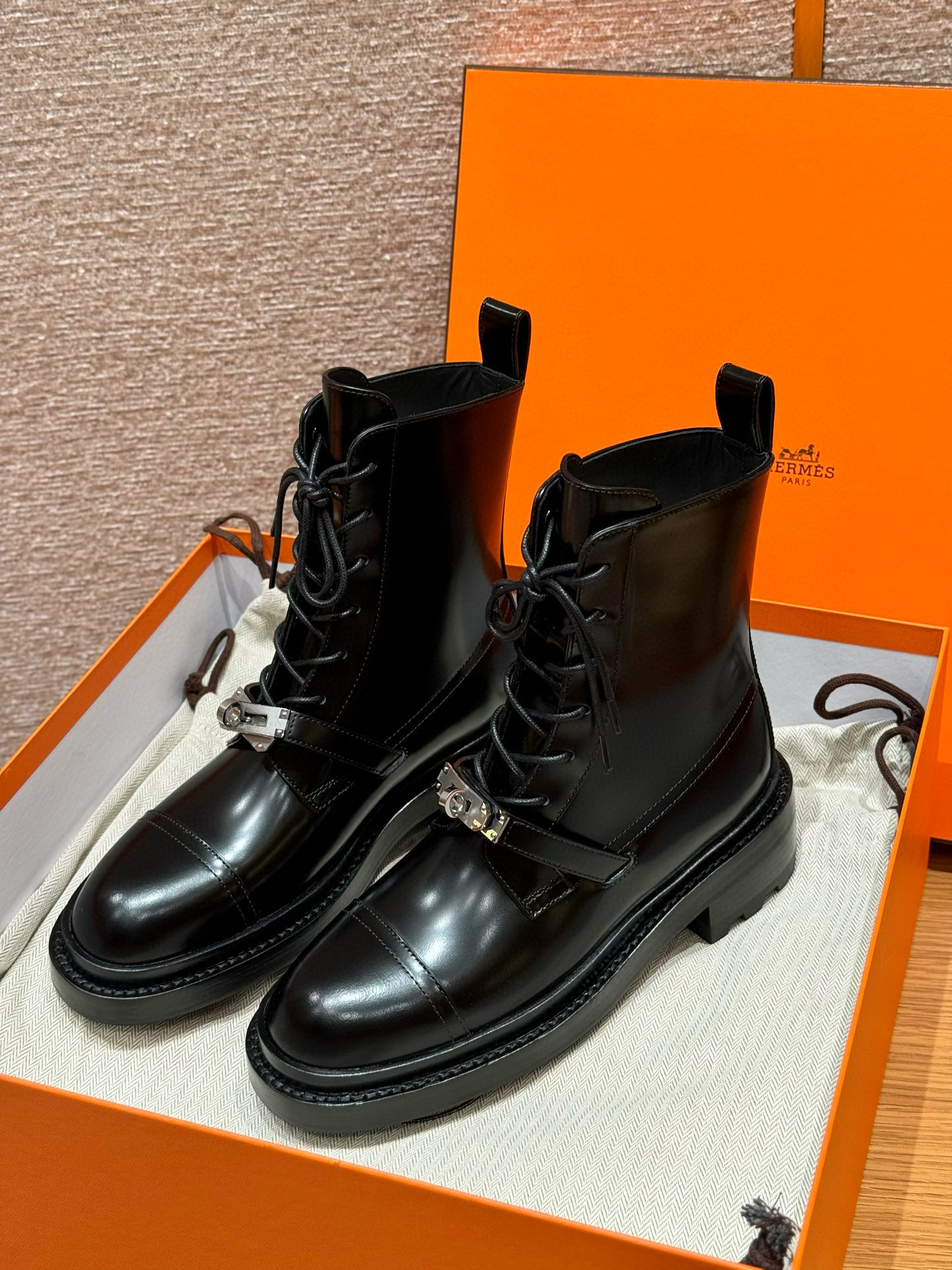 에르메스 Hermes 253 Funk Ankle Boot Calfskin&89 Noir