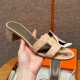 에르메스 Hermes 185 Oasis sandal KK Ostrich&Rose powder