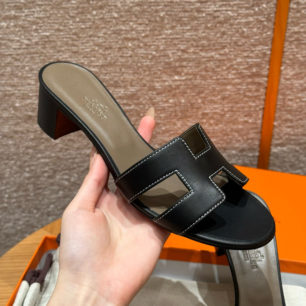 에르메스 Hermes 185 Oasis sandal Swift&89 Noir