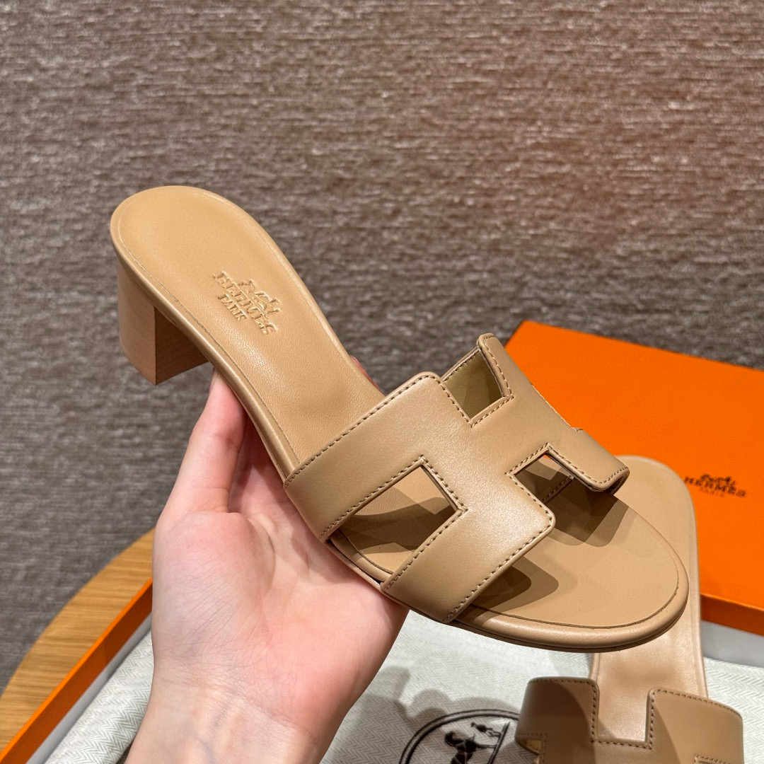 에르메스 Hermes 185 Oasis sandal Swift&Beige Albinos