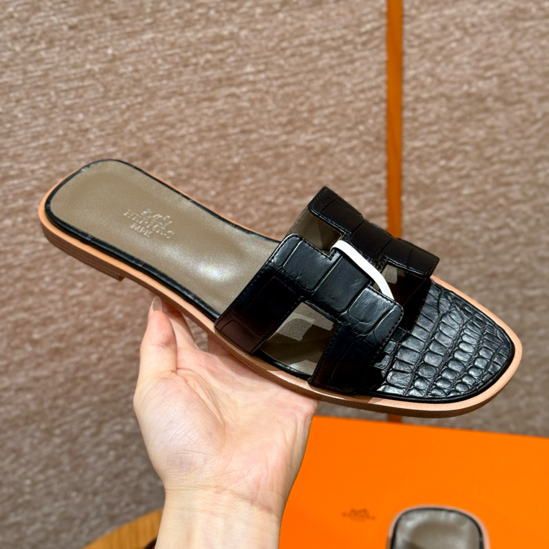 에르메스 Hermes 181 Oran sandal Highlights Alligator&89 Noir
