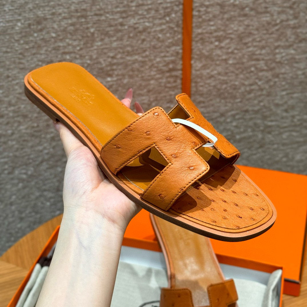 에르메스 Hermes 181 Oran sandal KK ostrich&37 Gold