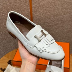 에르메스 Hermes 192 Royal loafer Goathide&Blanc silver