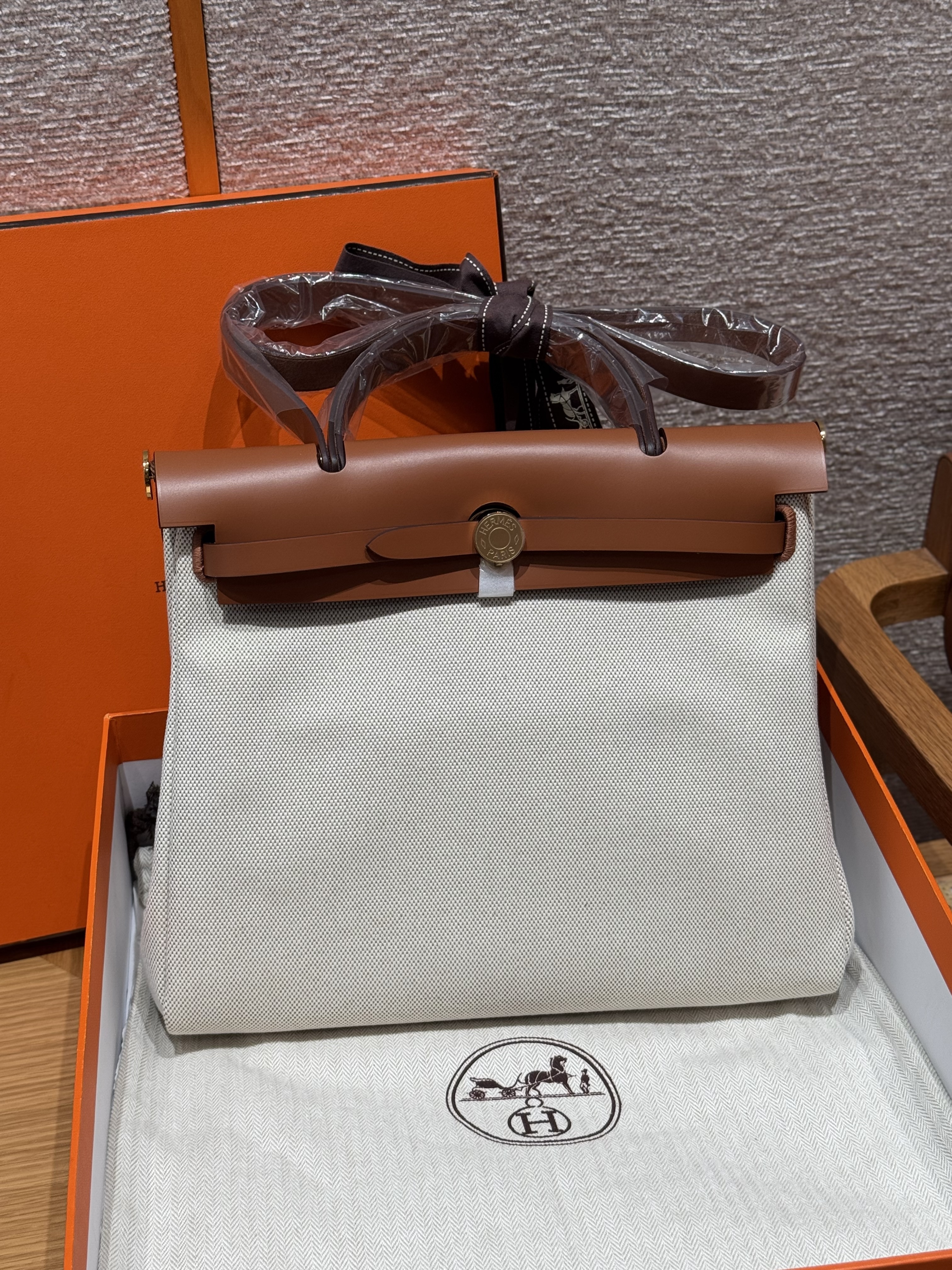 에르메스 Hermes Herbag 31cm canvas and cowhide Beton and 37 Gold/gold