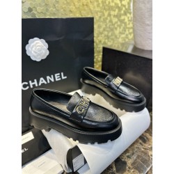 샤넬 CHANEL 24B 로퍼 Black