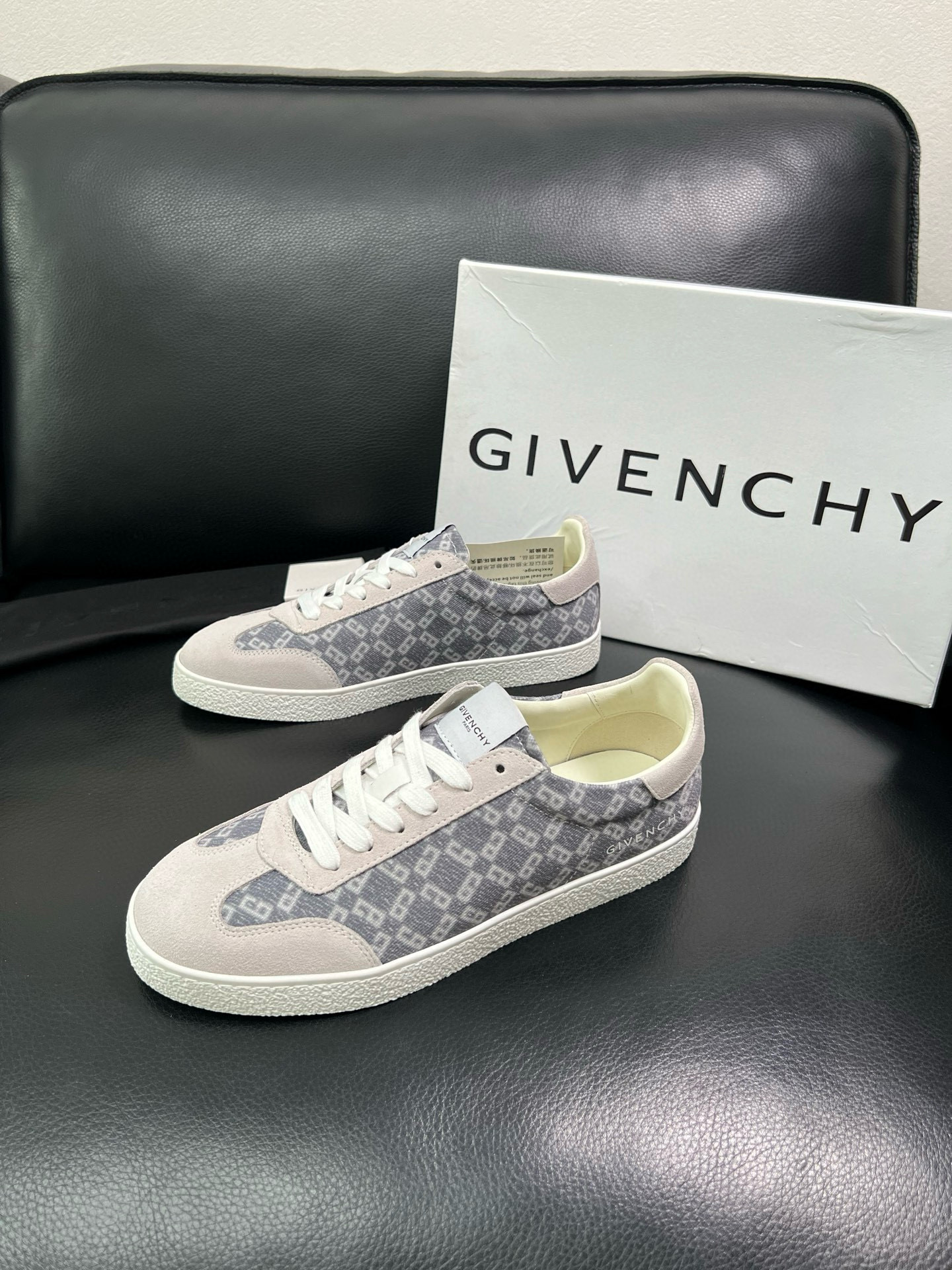 지방시 Givenchy 스니커즈