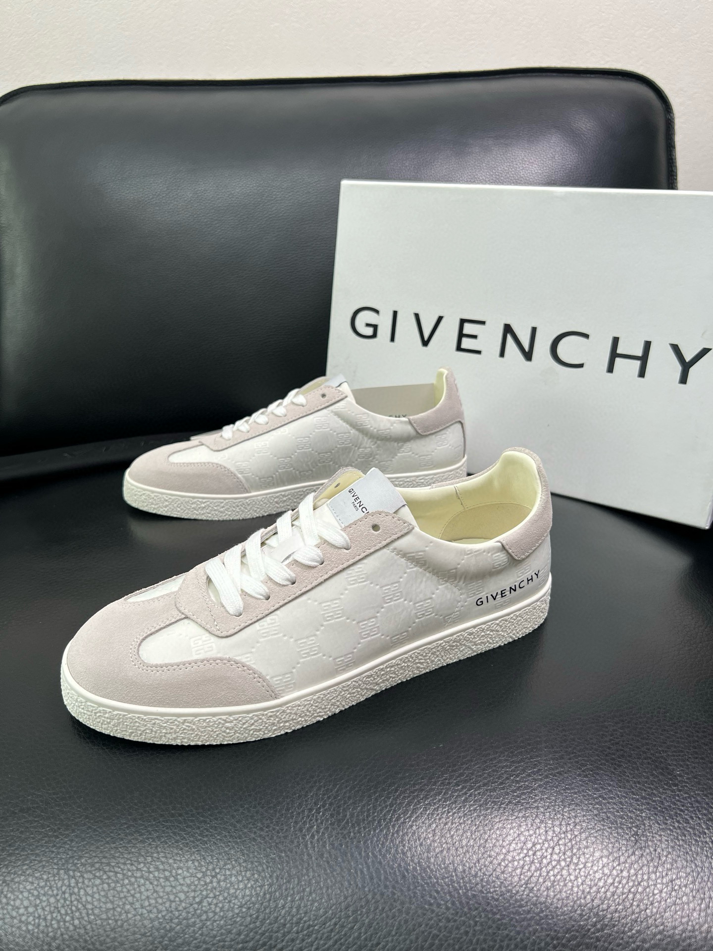 지방시 Givenchy 스니커즈