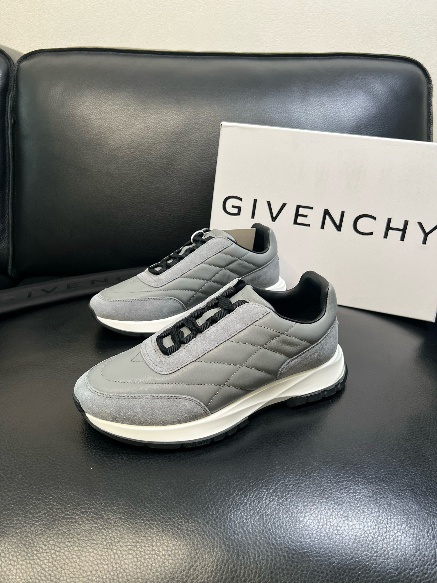 지방시 Givenchy 스니커즈