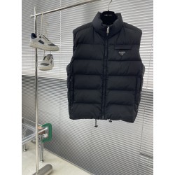 프라다 Prada 조끼 패딩。
