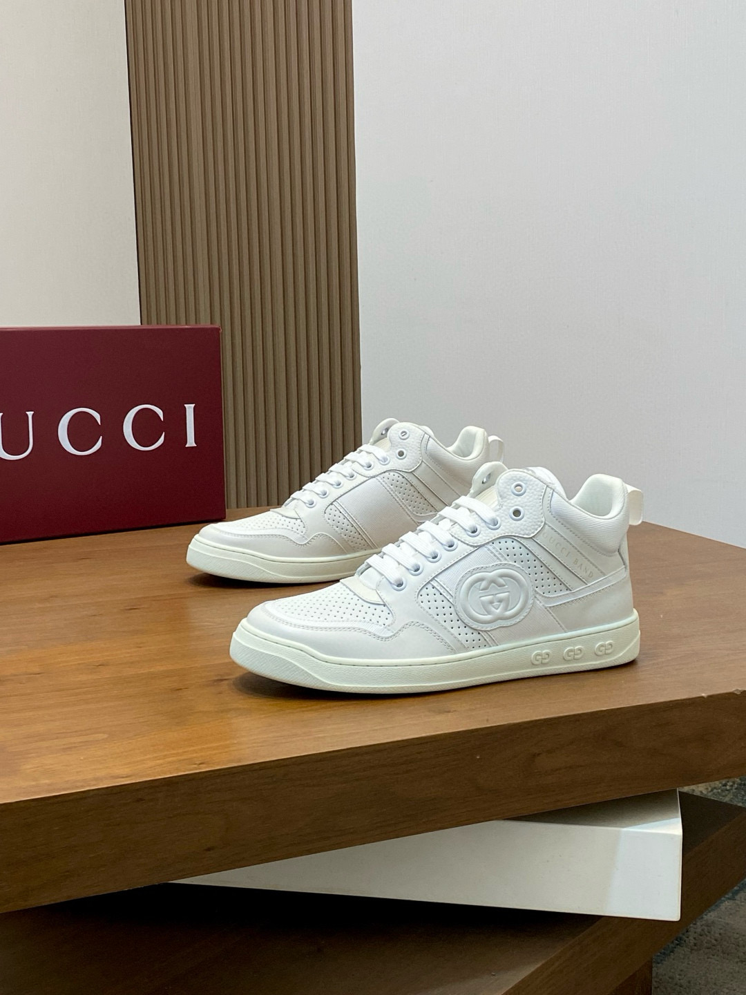 구찌 Gucci 스니커즈