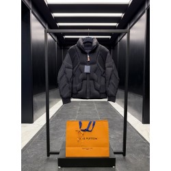 루이비통 Louis Vuitton 다운재킷 275