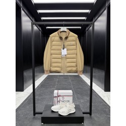 몽클레어 Moncler Verney 다운재킷。