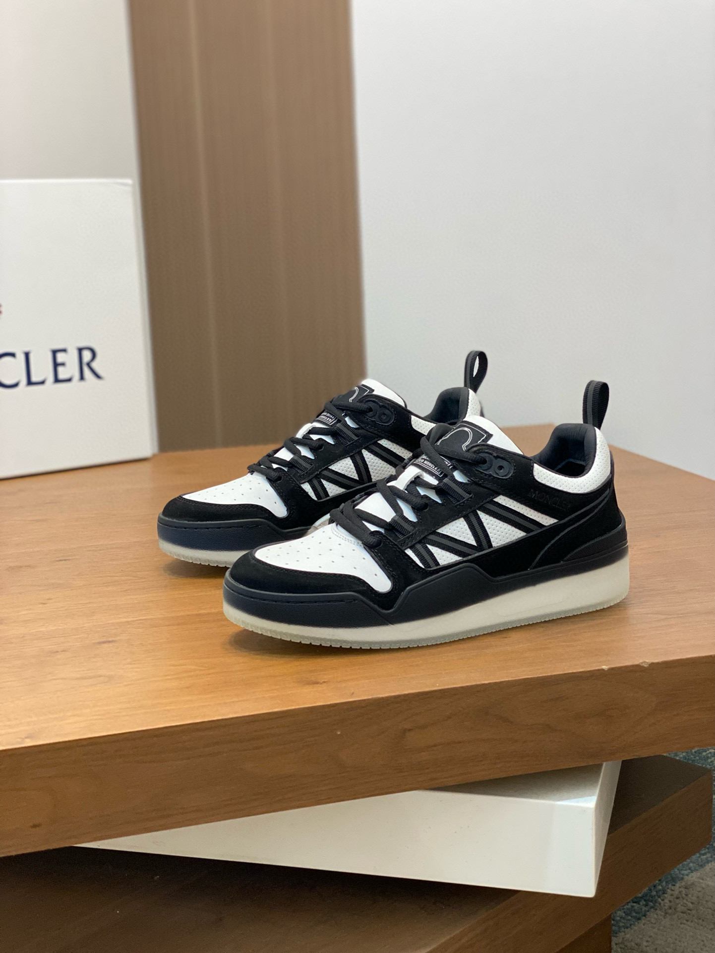 몽클레어 Moncler 스니커즈