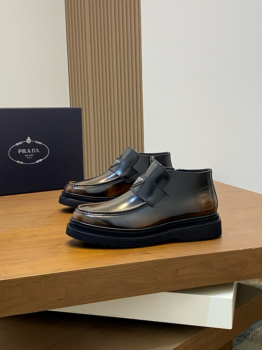 프라다 Prada 앵클 부츠