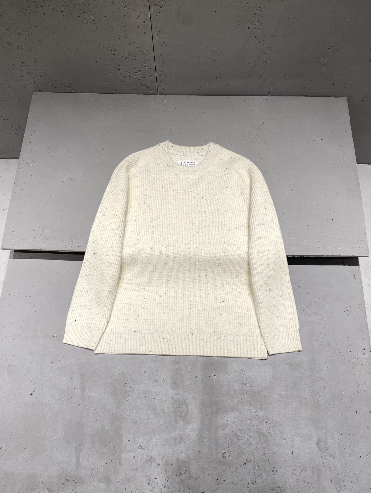 메종 마르지엘라 maison margiela 스웨터