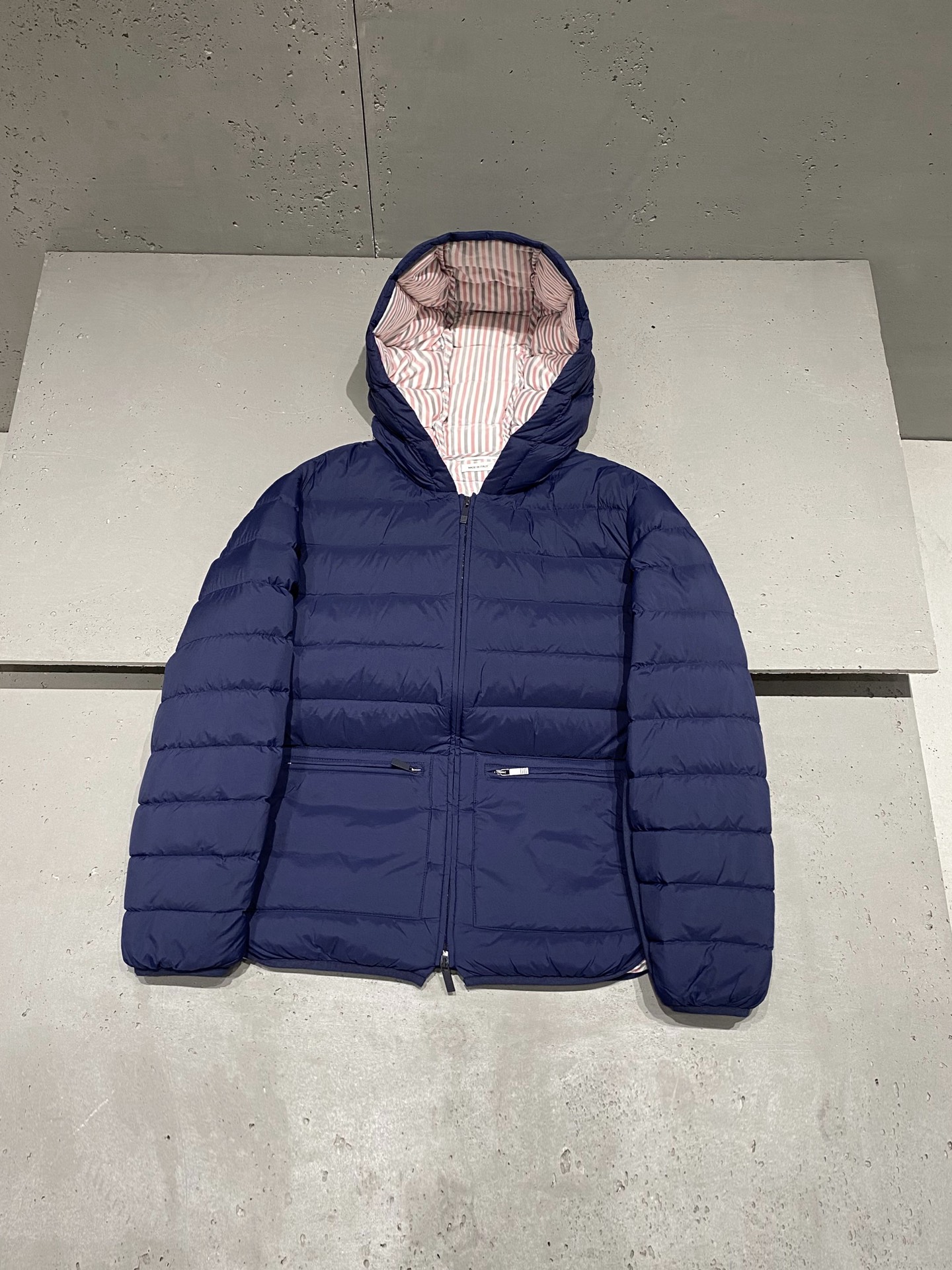 톰브라운 Thom Browne 다운재킷