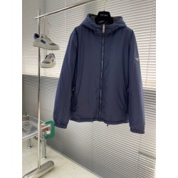 프라다 Prada 양면 패딩。