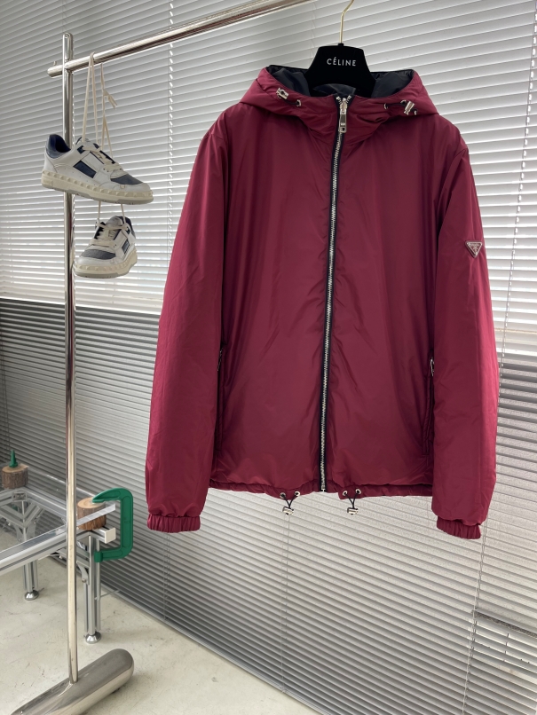 프라다 Prada 양면 패딩。