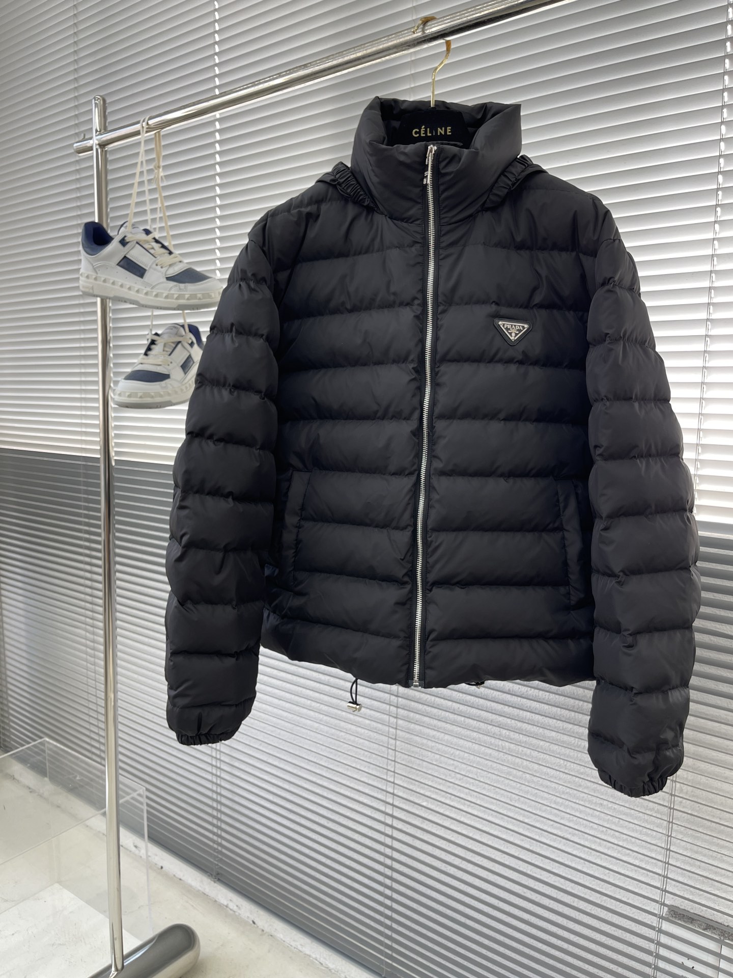 프라다 Prada 다운재킷