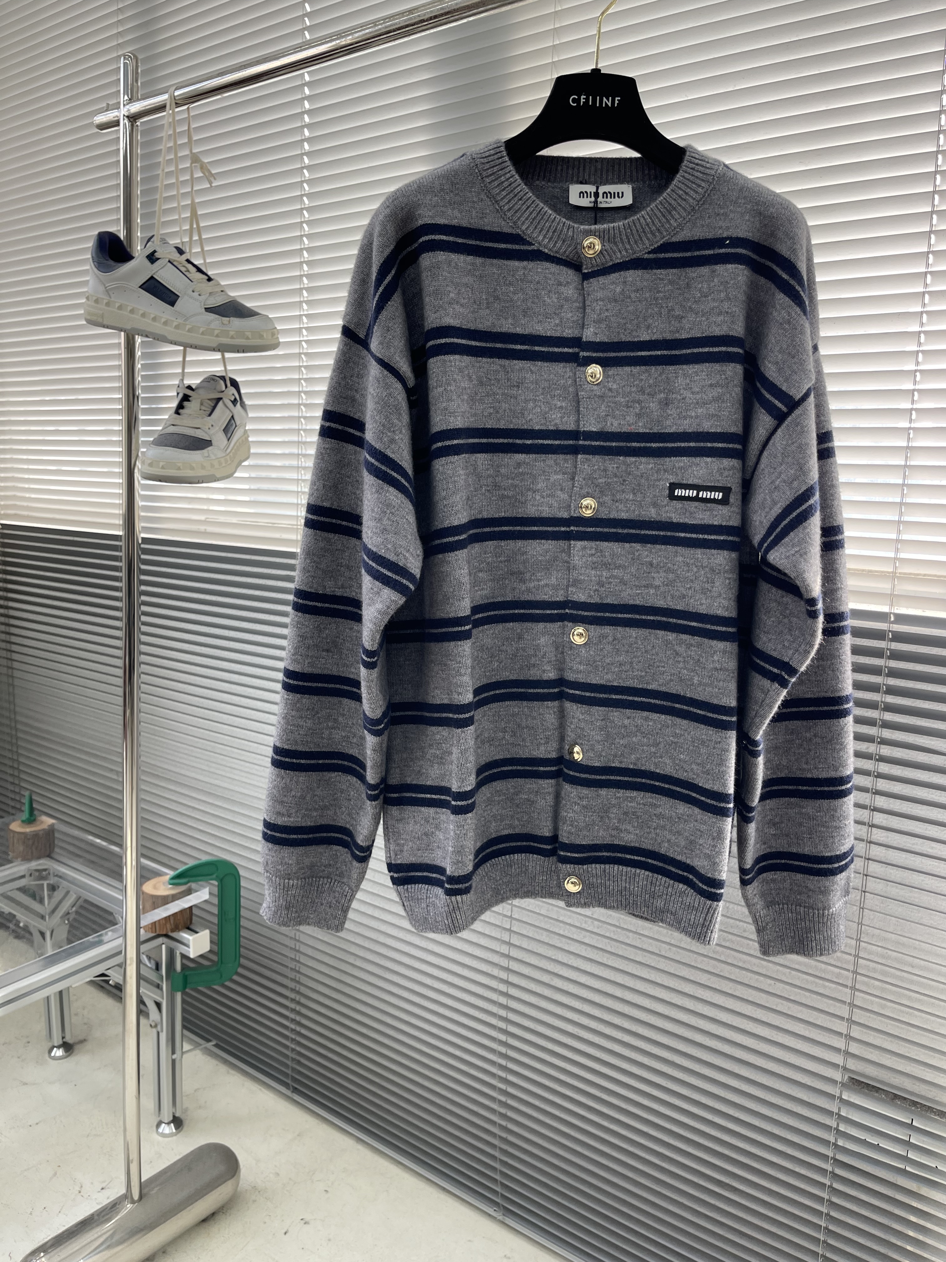 미우 미우 MIU MIU 가디건