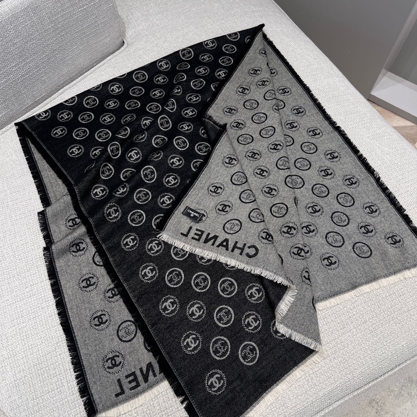 샤넬 CHANEL 스카프 164x70cm