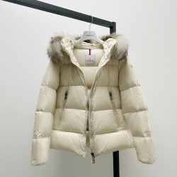 몽클레어 Moncler Laichefur   다운재킷
