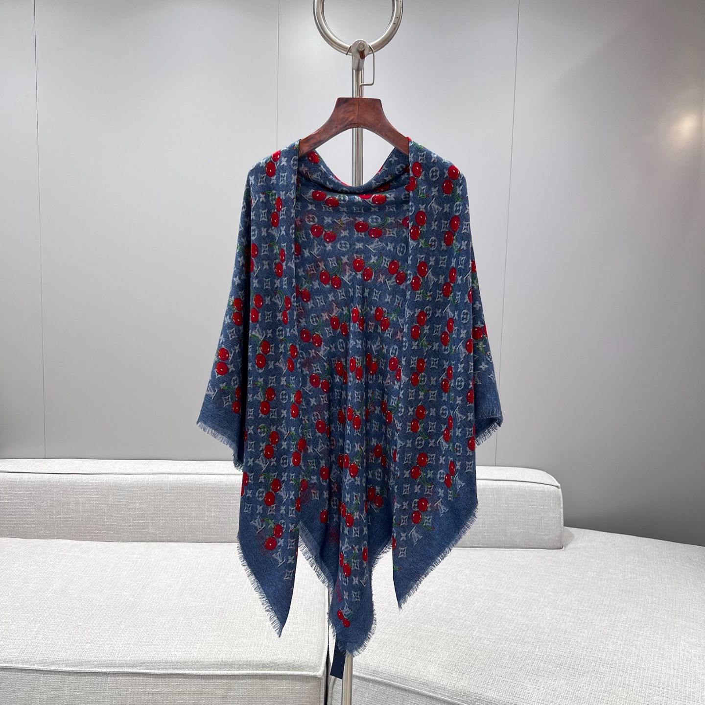 루이비통 Louis Vuitton LV x TM Denim Cerise 숄 133x133cm