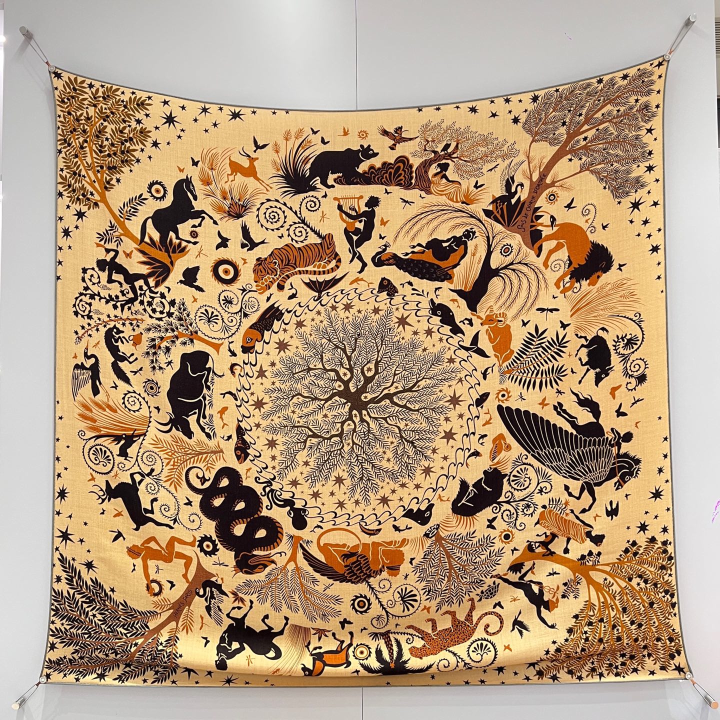 에르메스 Hermes 숄 136x137cm