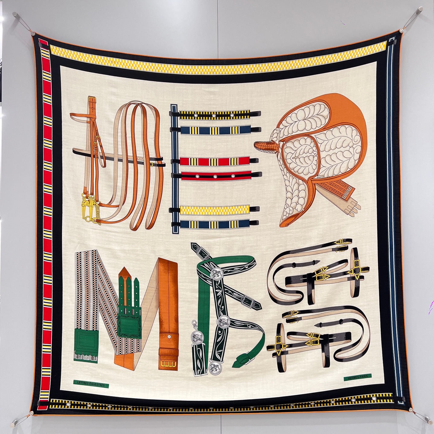 에르메스 Hermes 숄 136x137cm