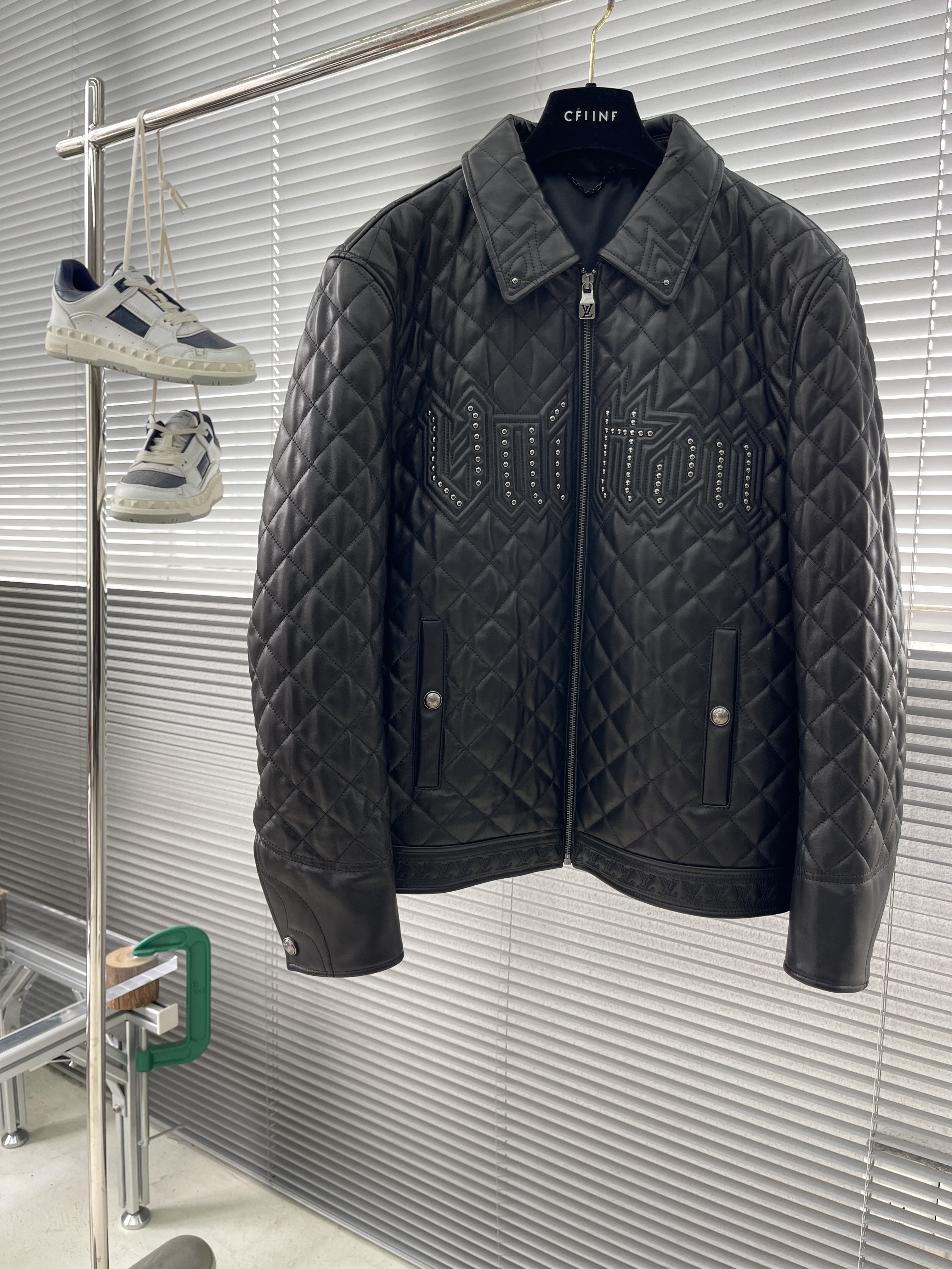 루이비통 Louis Vuitton 레더자켓