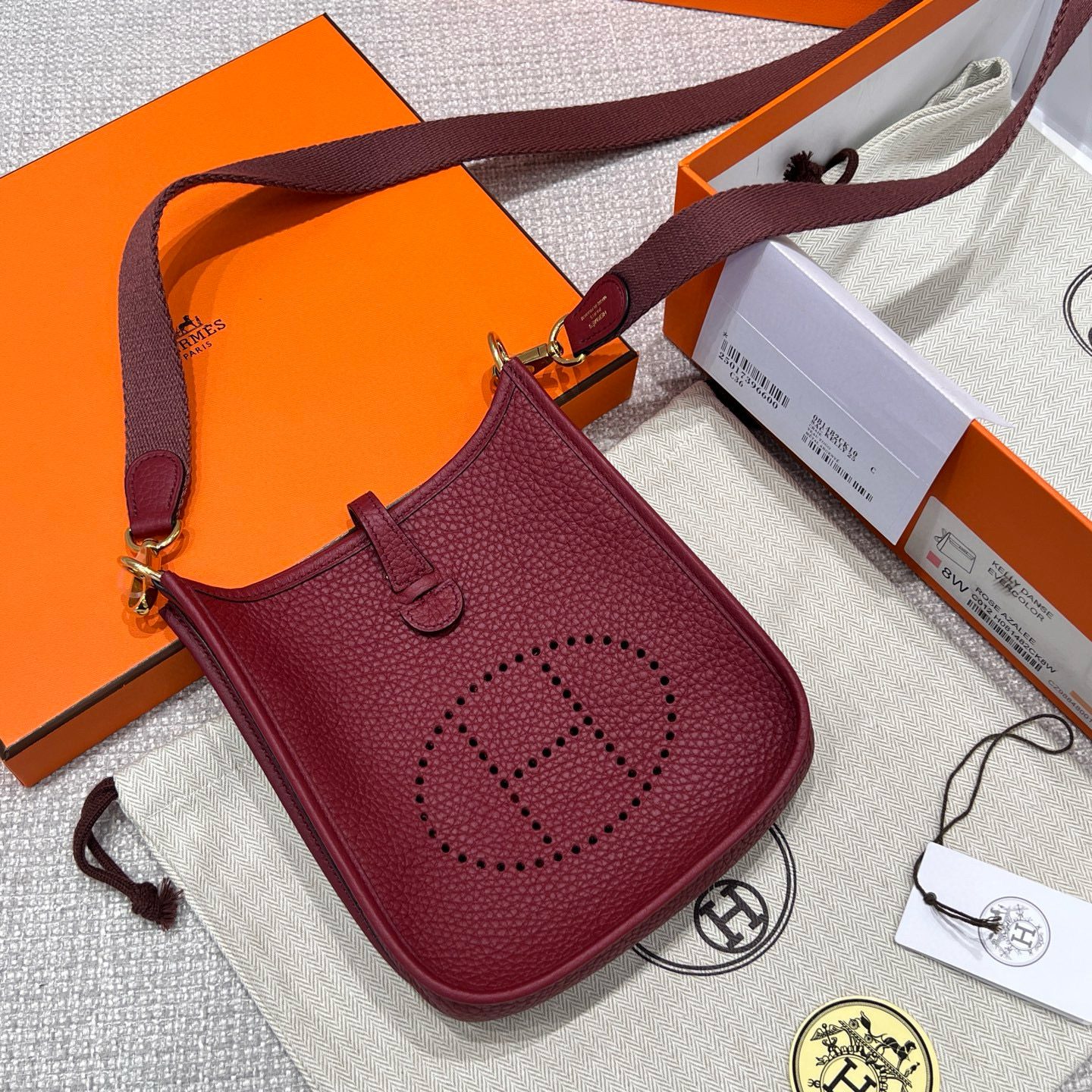 에르메스 Hermes Evelyne 16cm Germany Leather K1 Rouge Grenat/gold