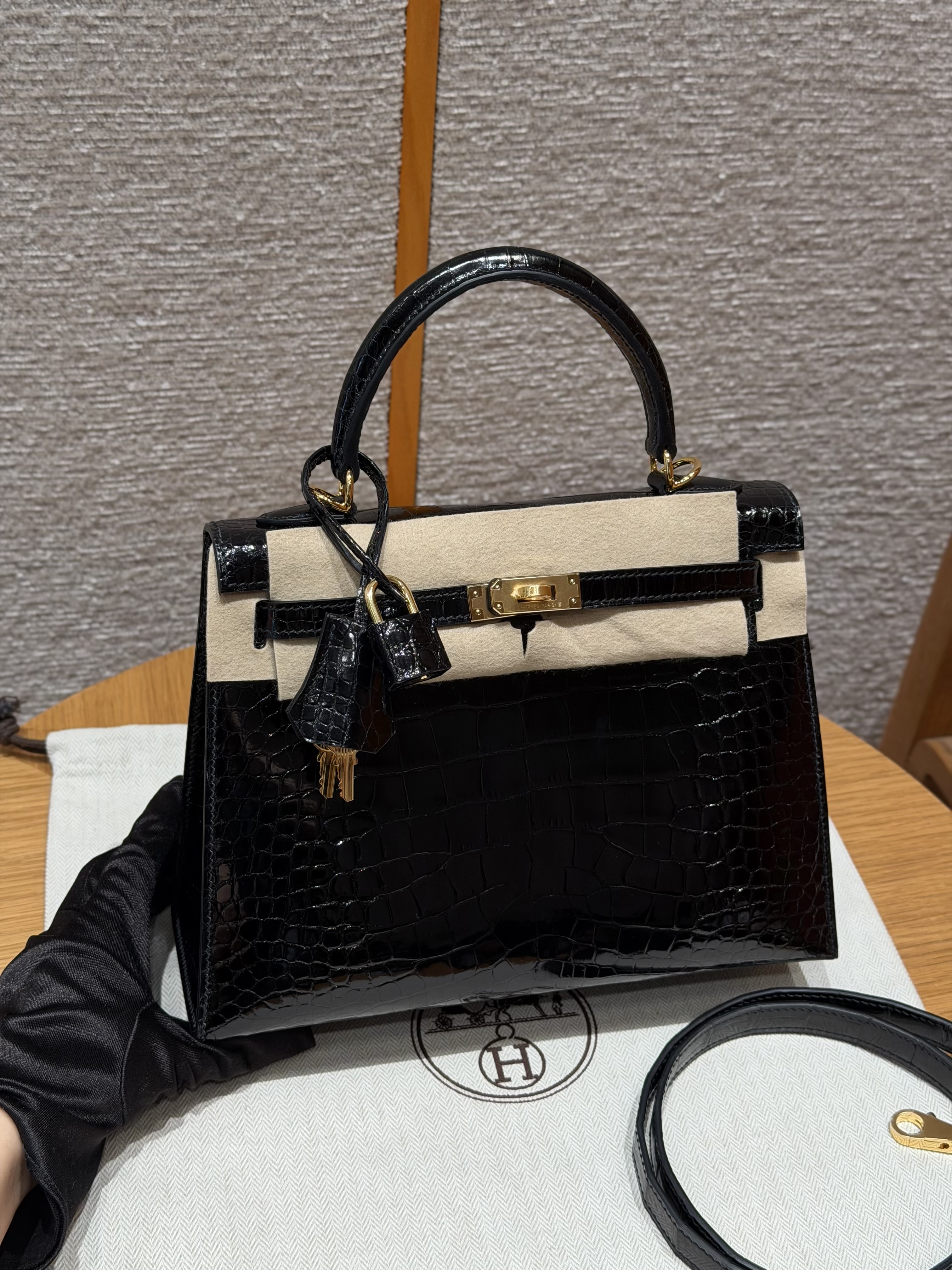 에르메스 Hermes Kelly 25cm Bright faced Alligator 89 Noir/gold