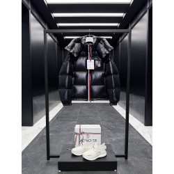 몽클레어 Moncler Montbeliard 다운재킷。