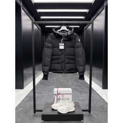 몽클레어 Moncler Kasanka 다운재킷.