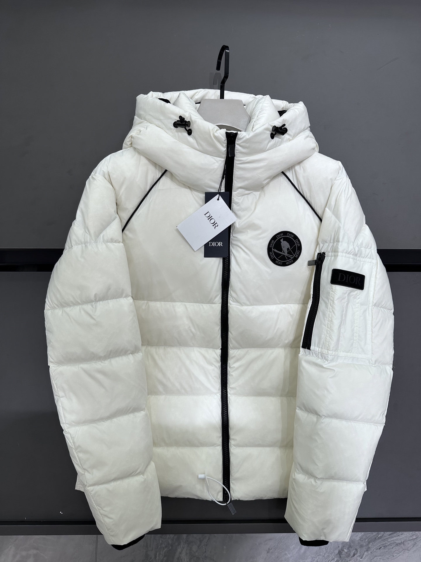 디올 DIOR 다운재킷