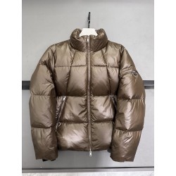 프라다 Prada 다운재킷。