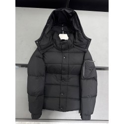 프라다 Prada 다운재킷。