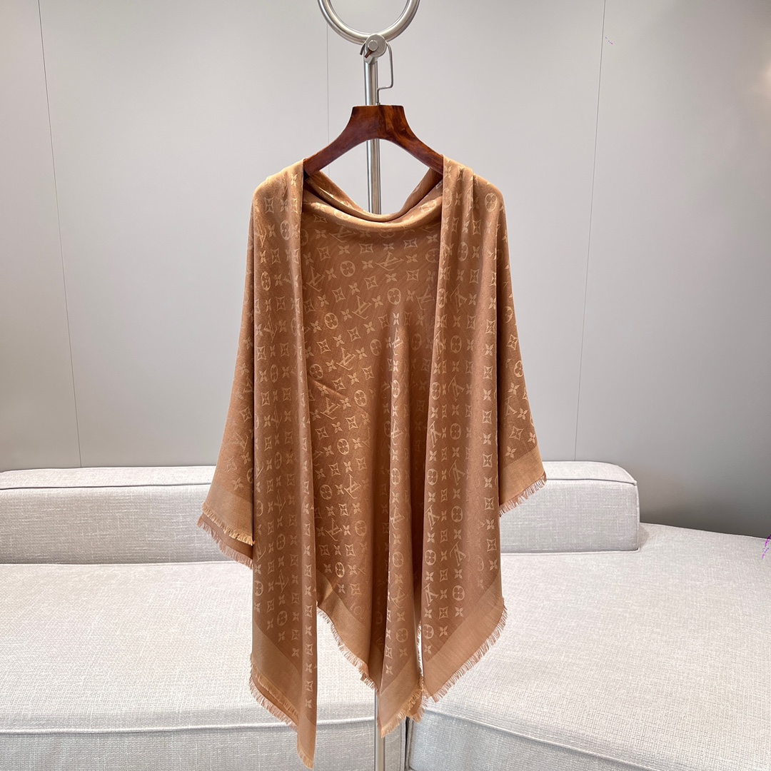 루이비통 Louis Vuitton M77630 숄 140x140cm
