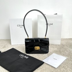 셀린느 Celine 121423 Teen Celine Josephine Bag in Patent Calfskin Black 18.5cm