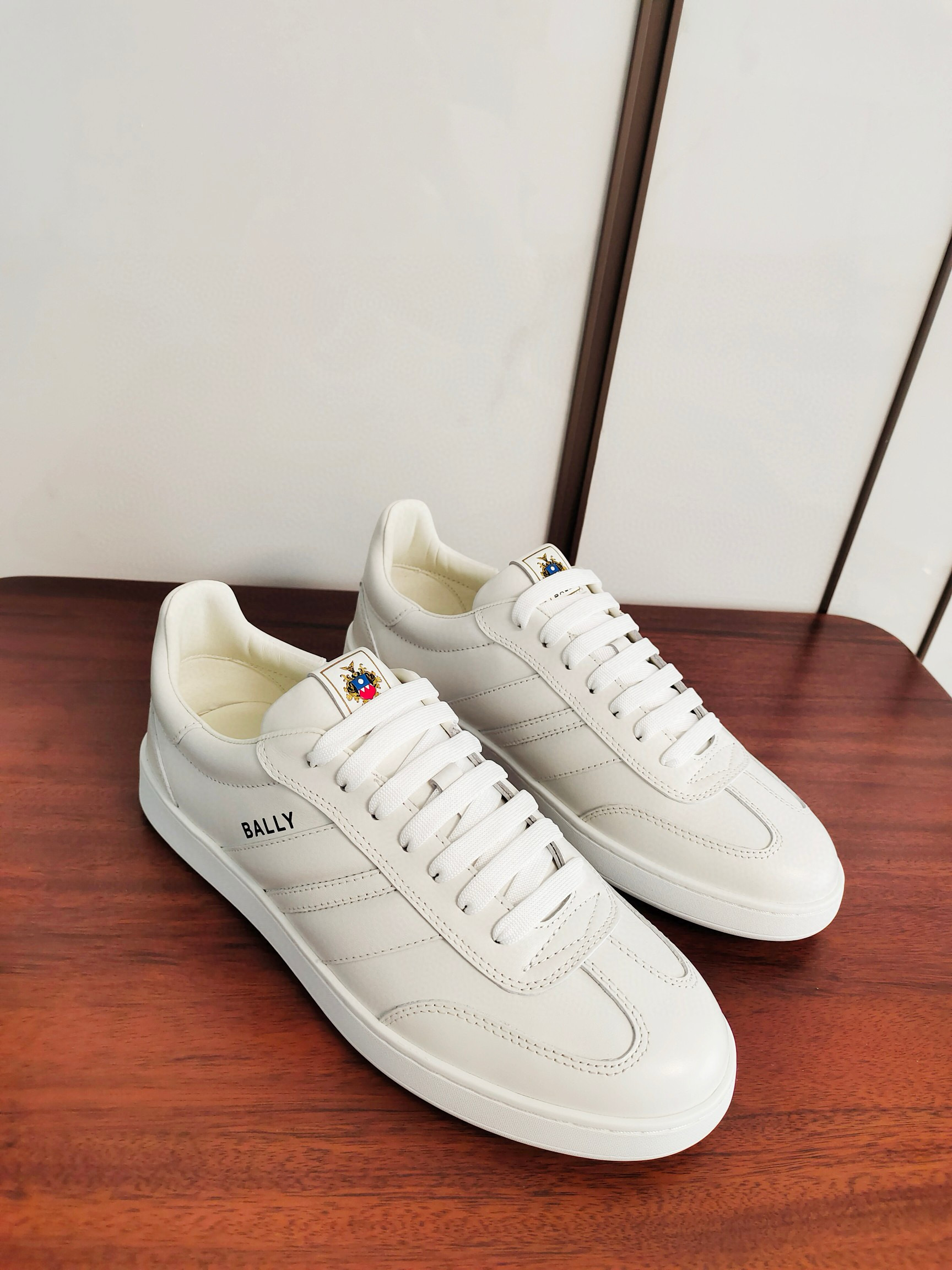 발리 BALLY 스니커즈 White