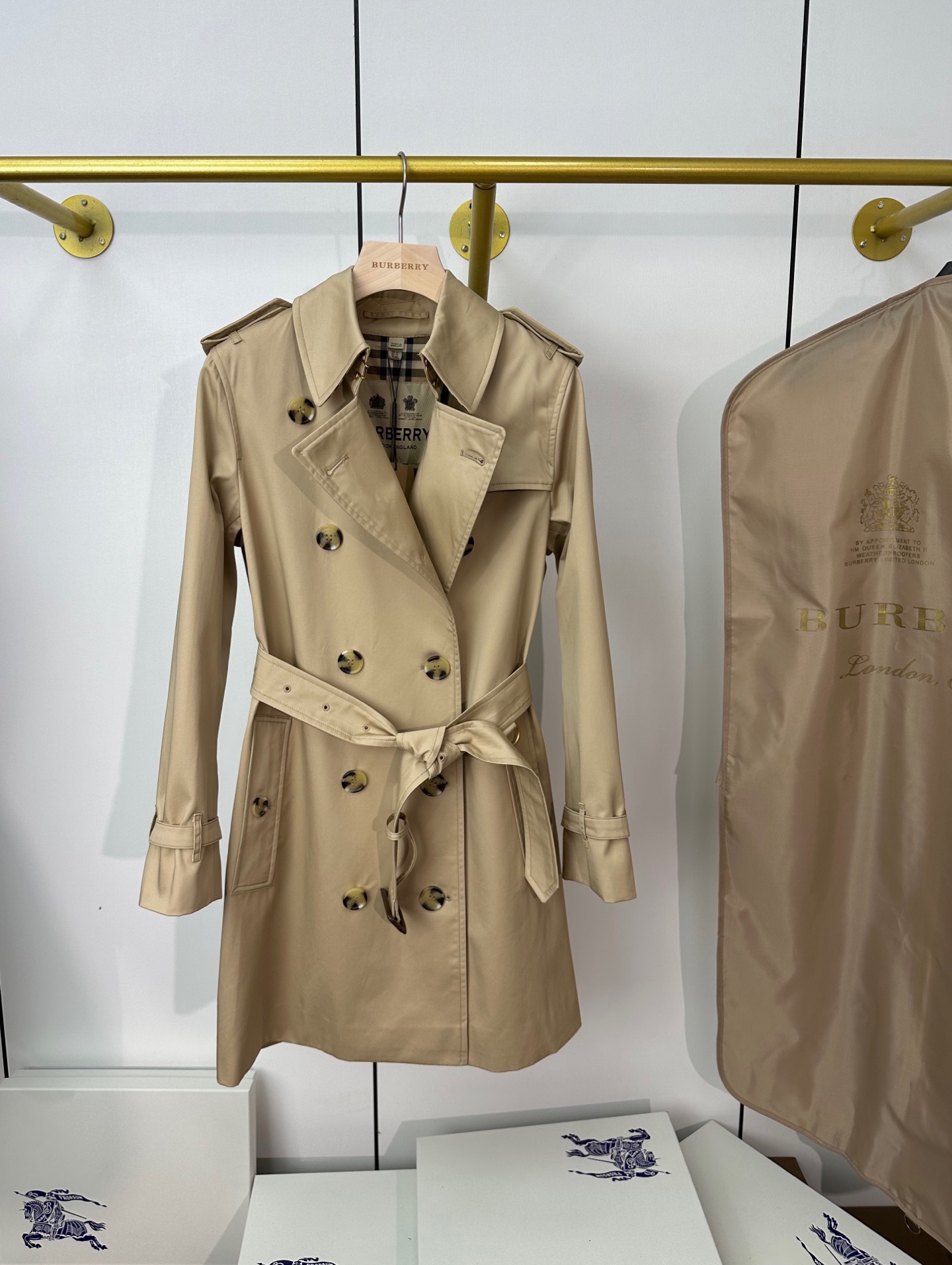 버버리 Burberry Heritage Trench 쇼트 켄징턴 헤리티지 트렌치코트 80794171