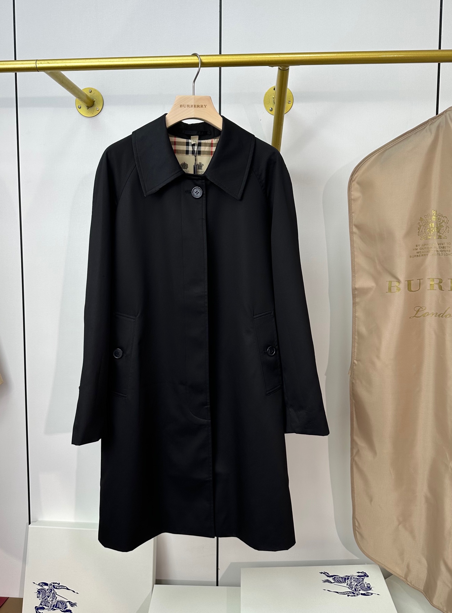 버버리 Burberry 미드 렝스 캠던 헤리티지 카 코트 80793981