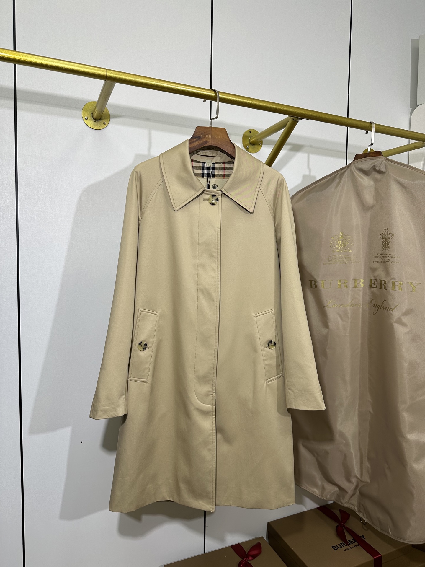 버버리 Burberry 미드 렝스 캠던 헤리티지 카 코트 80794001