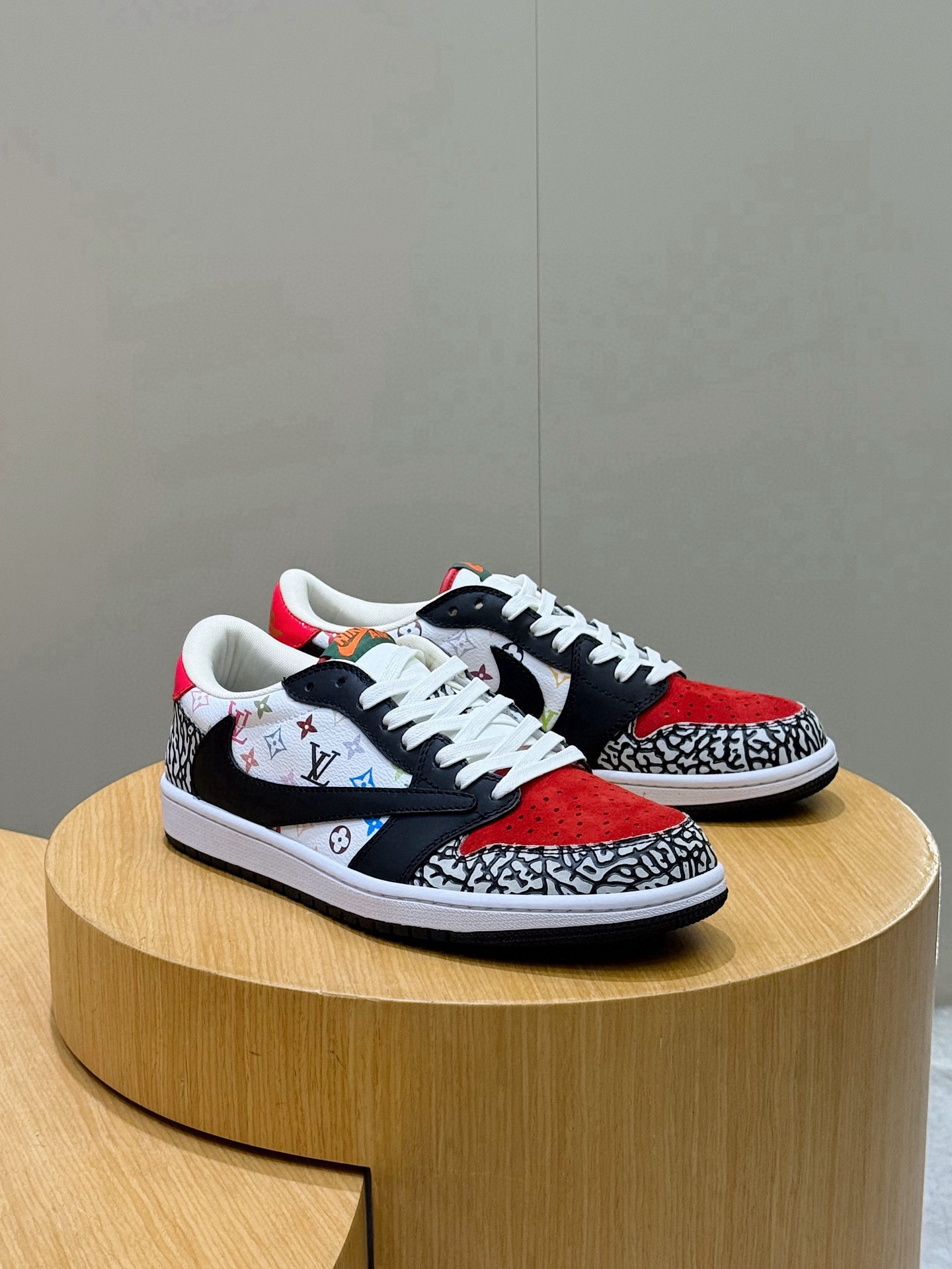 루이비통 Louis Vuitton X Nike Air Jorda 1 Low AJ1 스니커즈