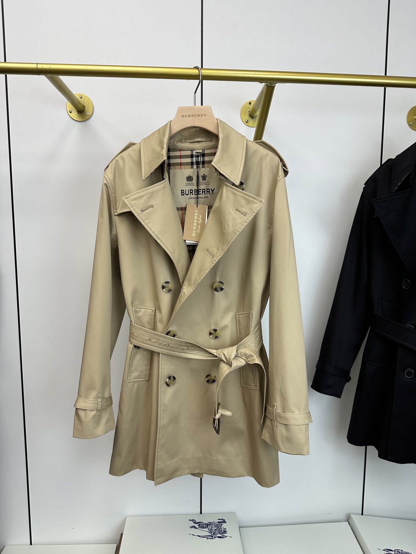 버버리 Burberry  Heritage Trench 쇼트 켄징턴 헤리티지 트렌치코트 80793901