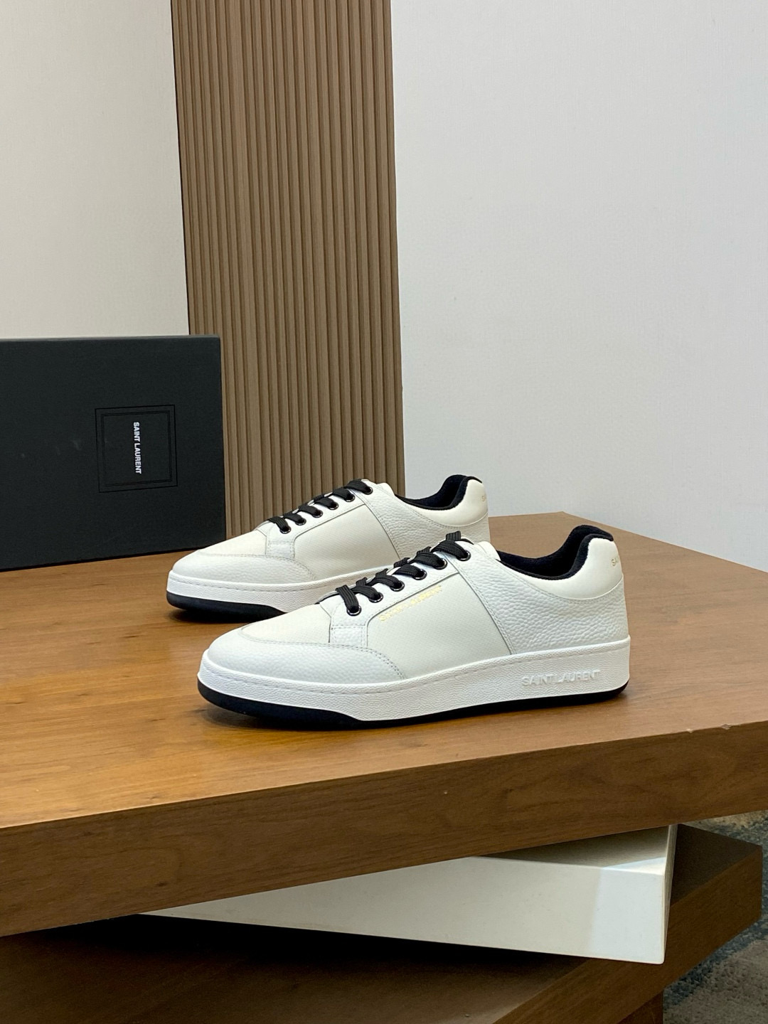 생로랑 Saint Laurent 스니커즈