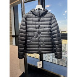 몽클레어 Moncler Xiaoxu 다운재킷。