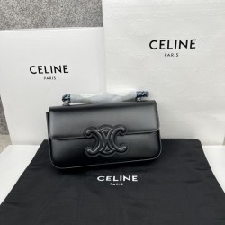 셀린느 Celine 199243 Chain Shoulder Bag Cuir Triomphe in Shiny Calfskin Black 20.5cm