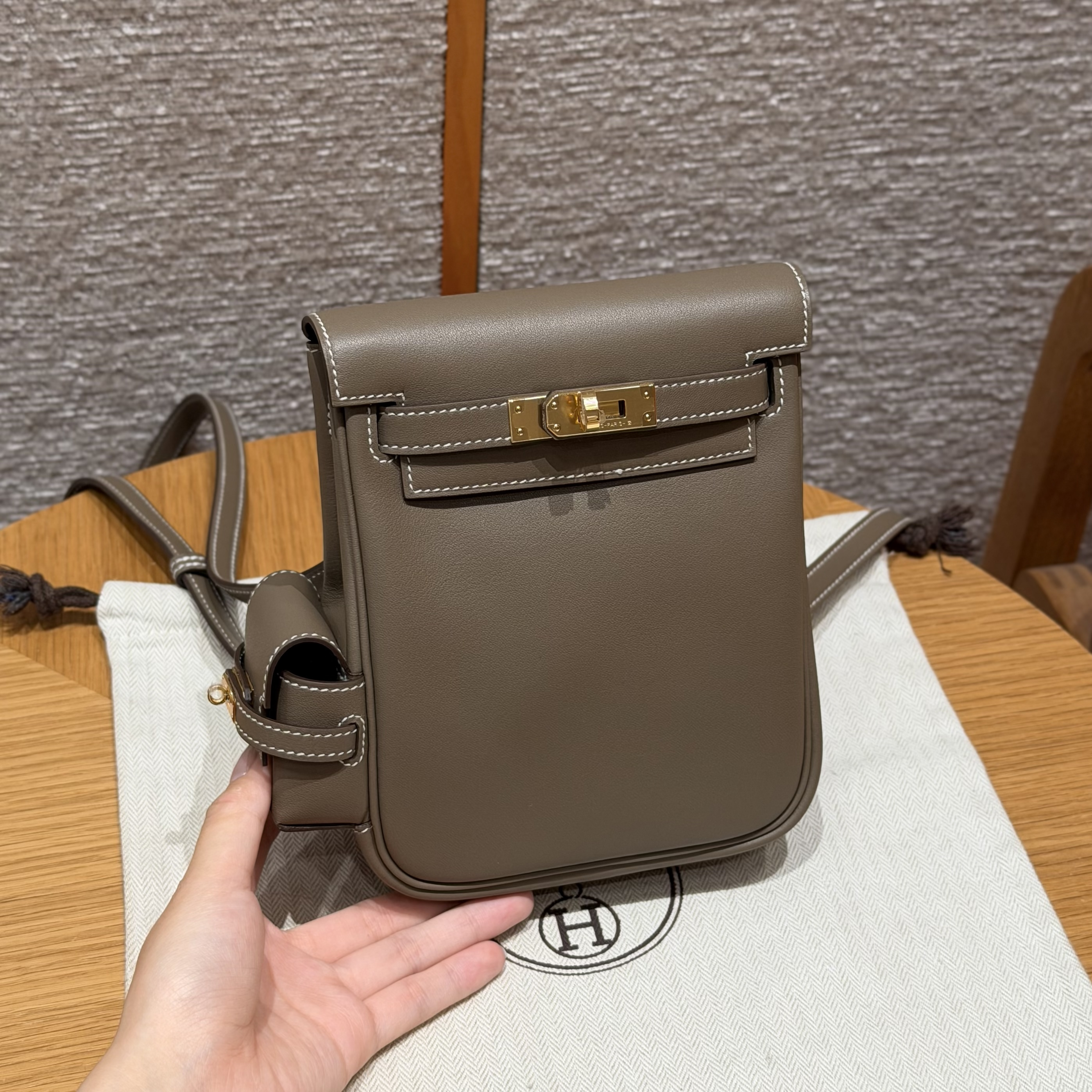 에르메스 Hermes Kelly Jump Swift 18 Etoupe/gold