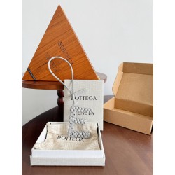 보테가베네타 Bottega Veneta 레터 E 참